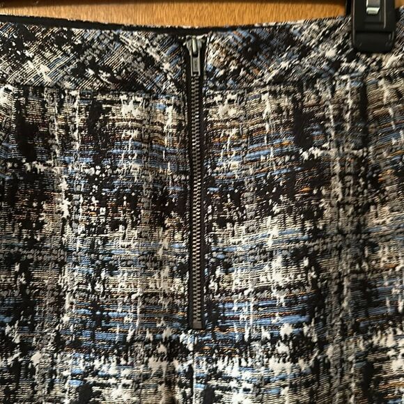 Tweed mini skirt - Picture 4 of 6